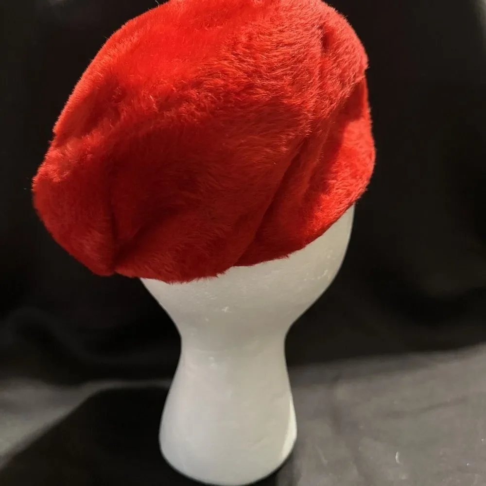 Vintage Duchess Red Faux Fur Ladies Beret Style‎ Hat Italy Peggy Worcester,Mass
